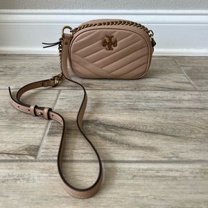 Tory Burch “Kira Chevron small camera bag”